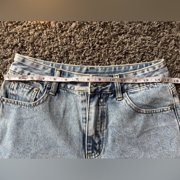 Stylish Light Blue Jean Shorts for Women - Picture 8 of 8